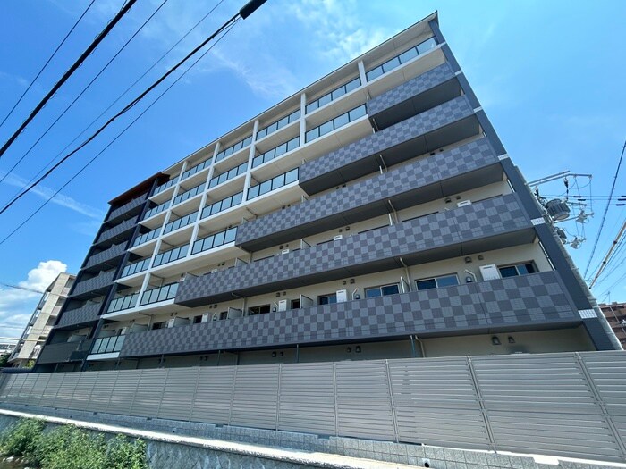 ﾌｧｽﾃｰﾄ京都ｽﾃｰｼｮﾝｳｫｽﾞ（３０４）の物件外観写真