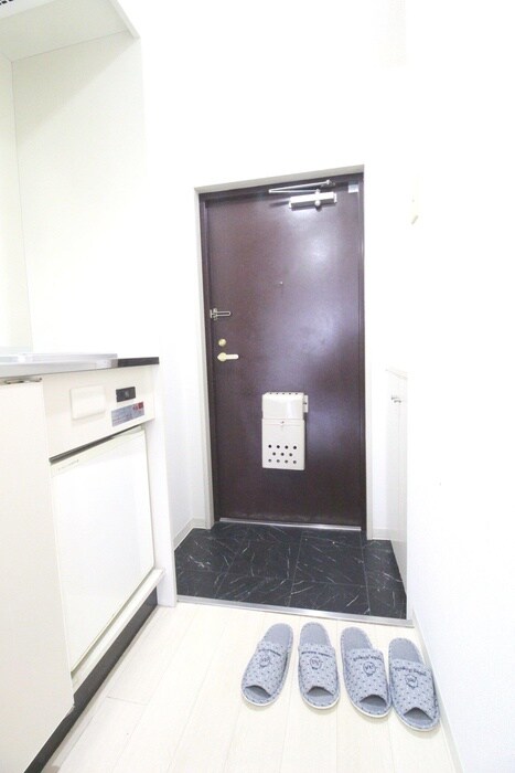 物件内観写真14　(玄関)