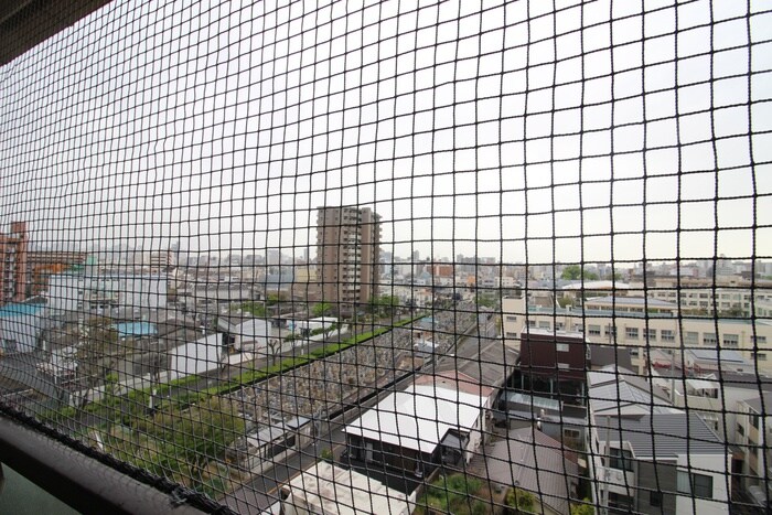 物件内観写真18　(室内からの展望)