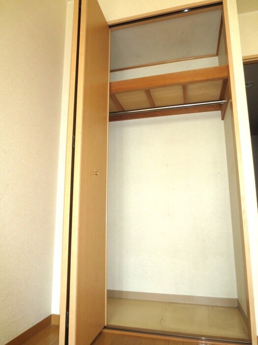 物件内観写真15　(収納)