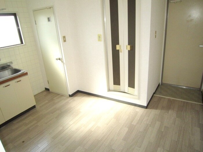 物件内観写真11　(内観写真)