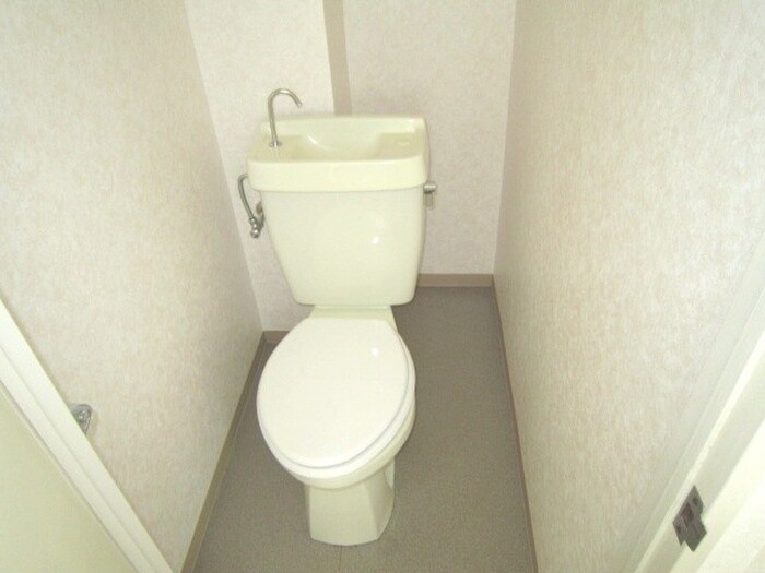 物件内観写真13　(トイレ)