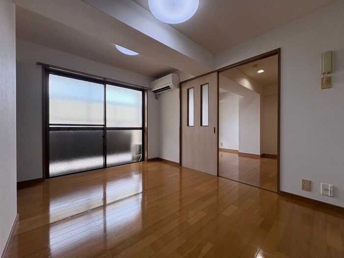 物件内観写真5　(居室)