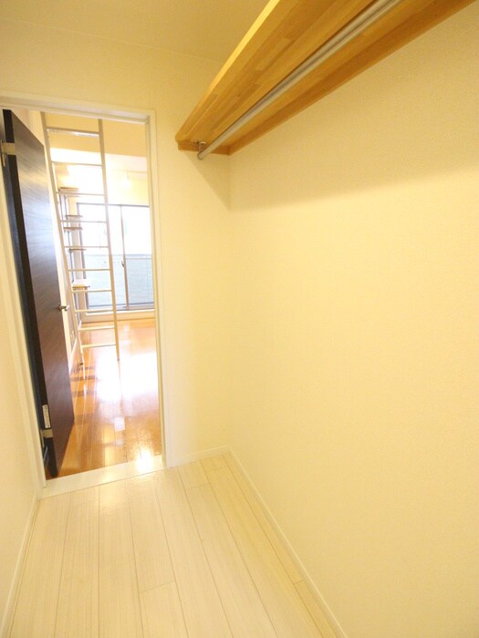 物件内観写真15　(収納)