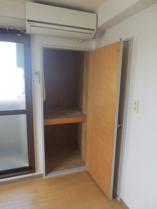 物件内観写真13　(収納)