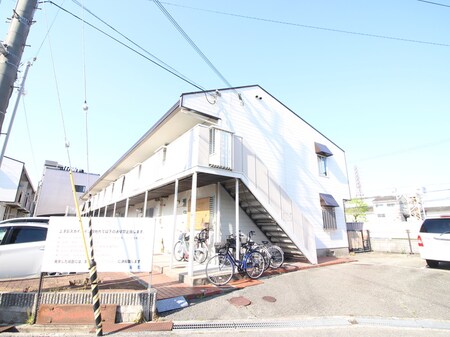 上津島スカイハイツＢ棟外観写真