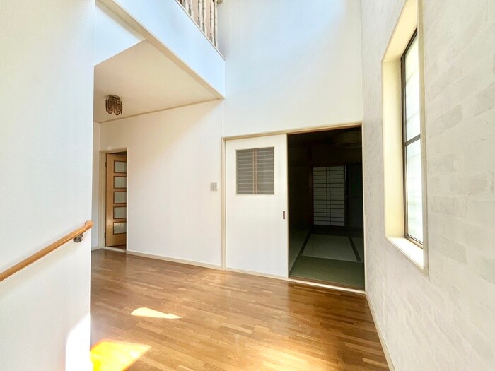 物件内観写真18　(廊下)