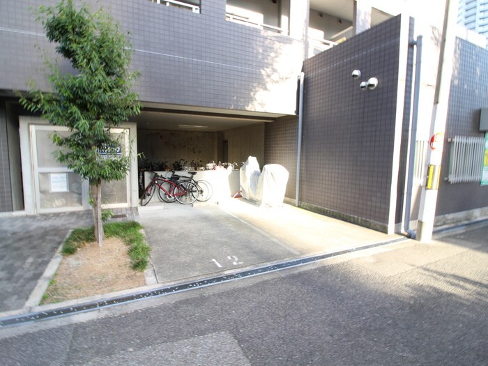 物件外観写真6　(駐車場)