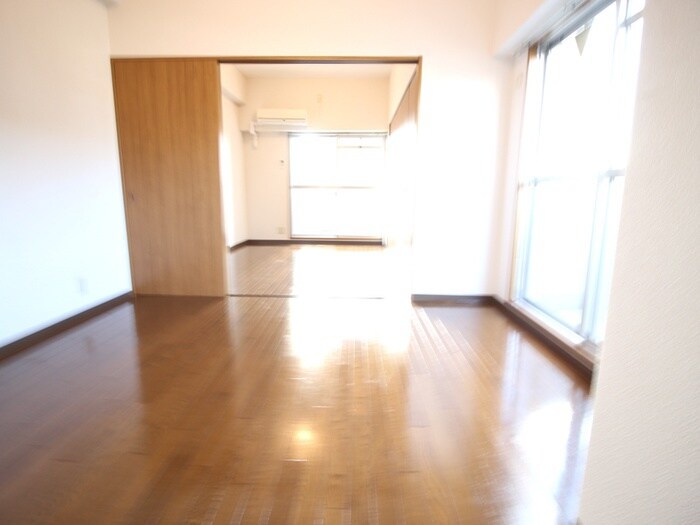 物件内観写真12　(居室)