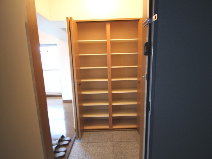 物件内観写真19　(靴箱)