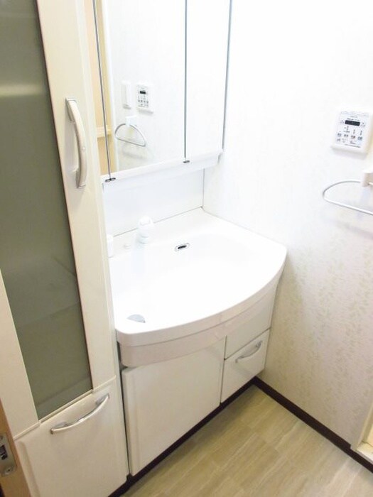 物件内観写真10　(洗面)