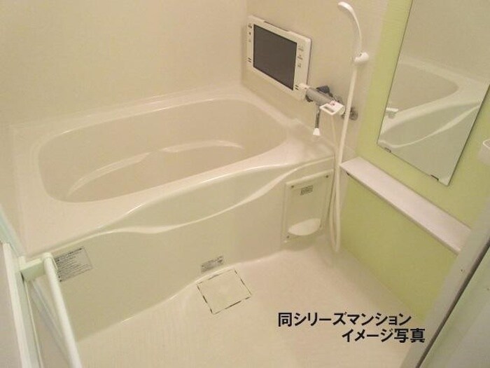 物件内観写真12　(バス／シャワールーム等)