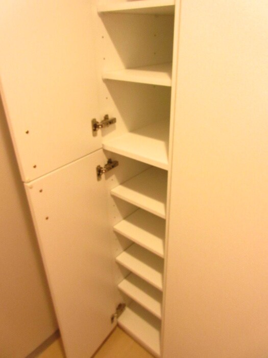 物件内観写真15　(靴箱)