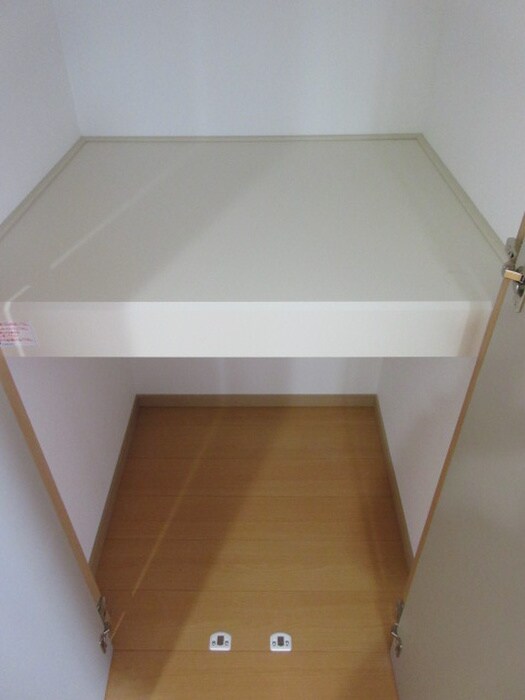 物件内観写真15　(収納)