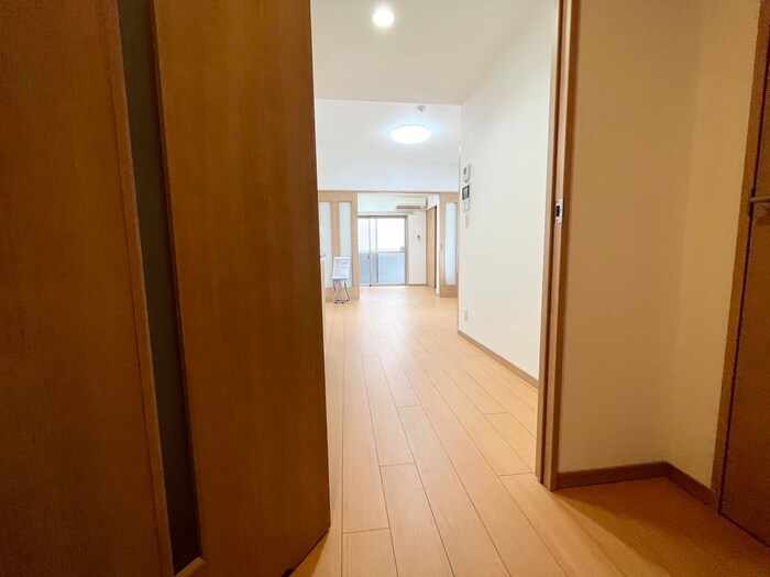 物件内観写真19　(廊下)