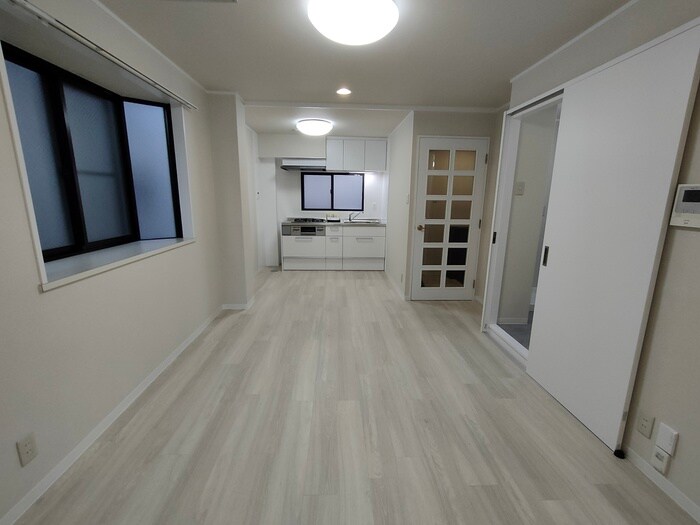 物件内観写真4　(居室)