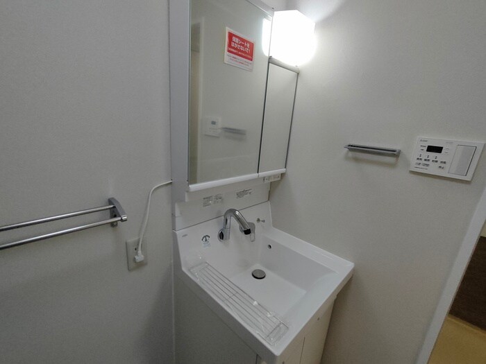 物件内観写真10　(洗面)