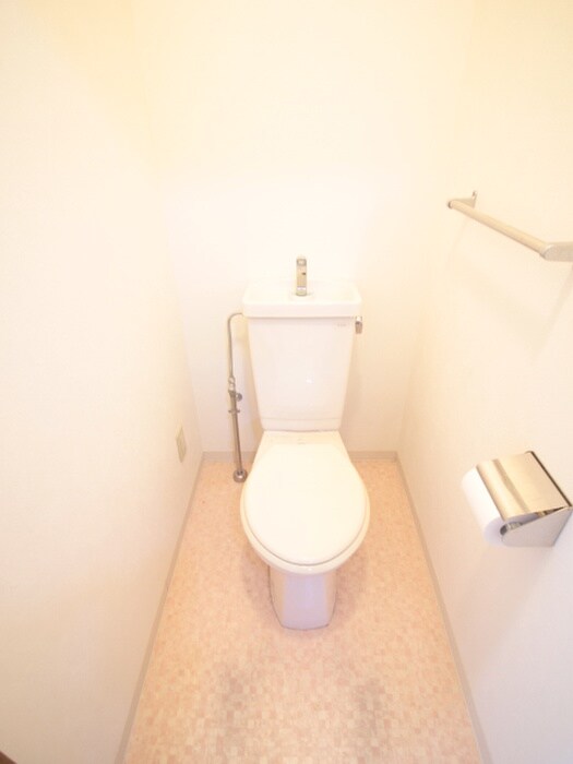 物件内観写真12　(トイレ)