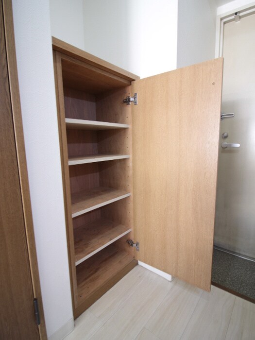 物件内観写真18　(靴箱)