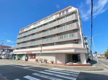 中西第３マンション外観写真