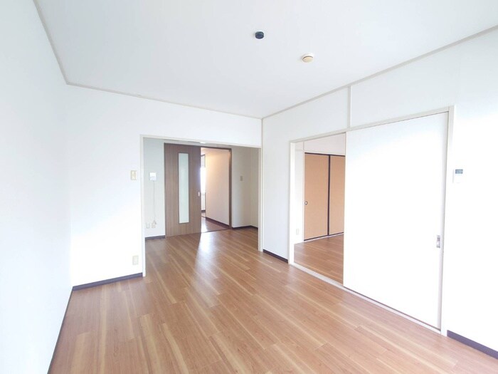 物件内観写真8　(居室)