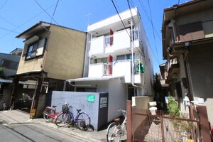 今出川キャンパス外観写真