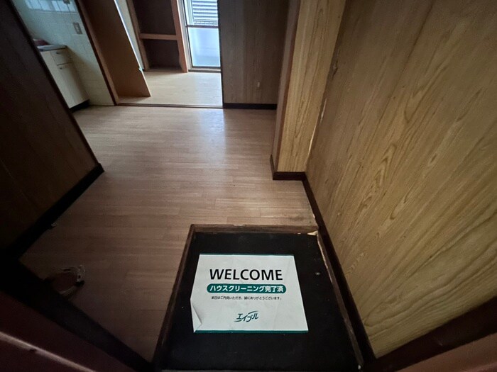 物件内観写真15　(玄関)