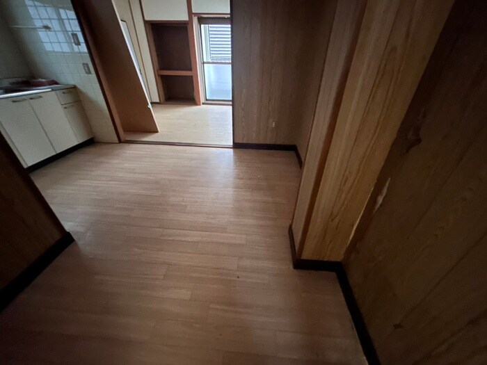 物件内観写真16　(廊下)