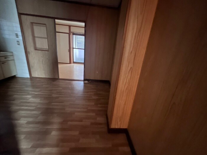 物件内観写真17　(廊下)