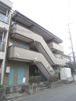 孔雀ハイツ外観写真