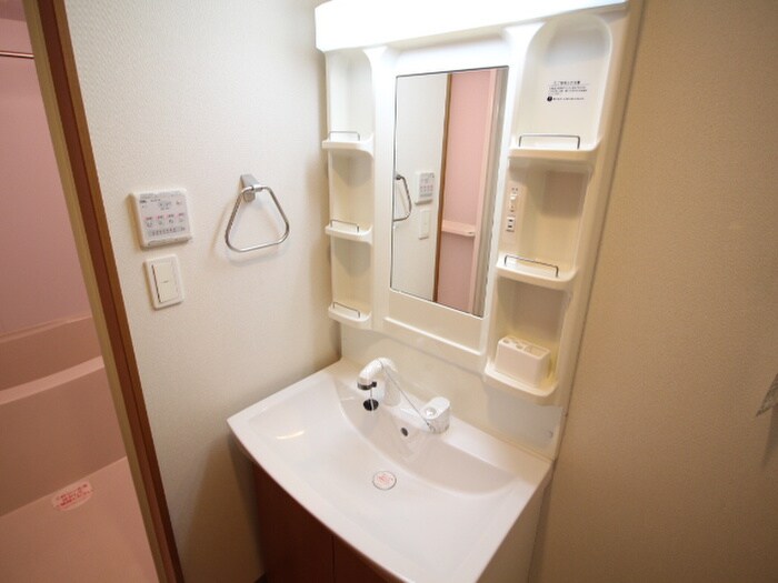 物件内観写真12　(洗面)