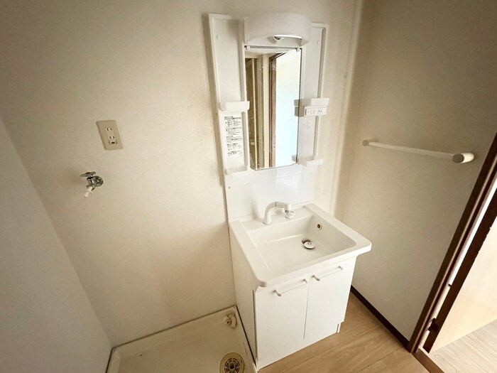 物件内観写真9　(洗面)