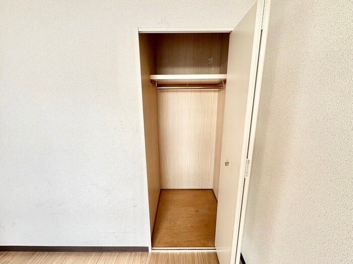 物件内観写真16　(収納)