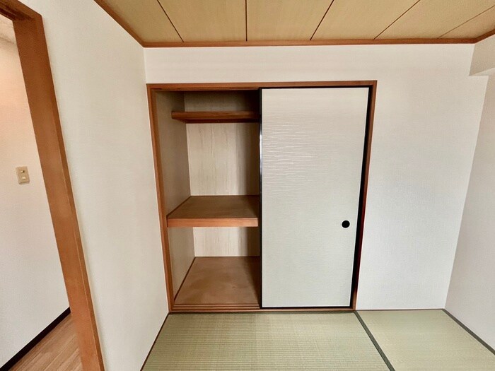 物件内観写真16　(収納)