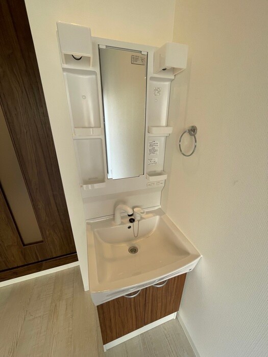 物件内観写真11　(洗面)