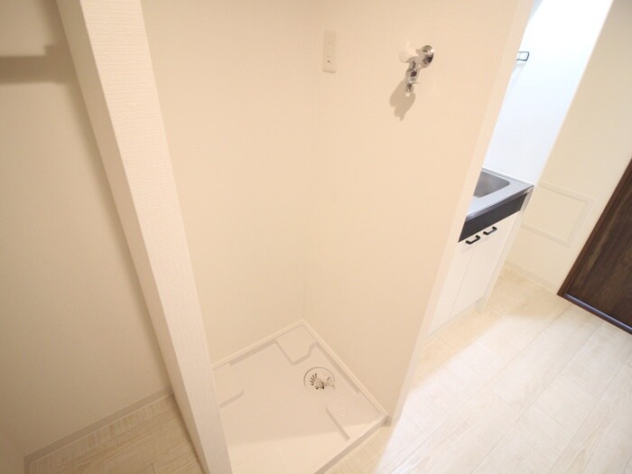 物件内観写真17　(洗濯機置場)