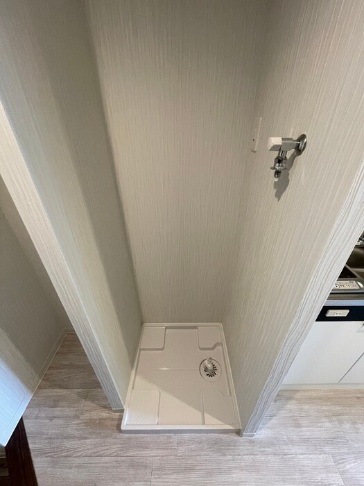 物件内観写真18　(洗濯機置場)