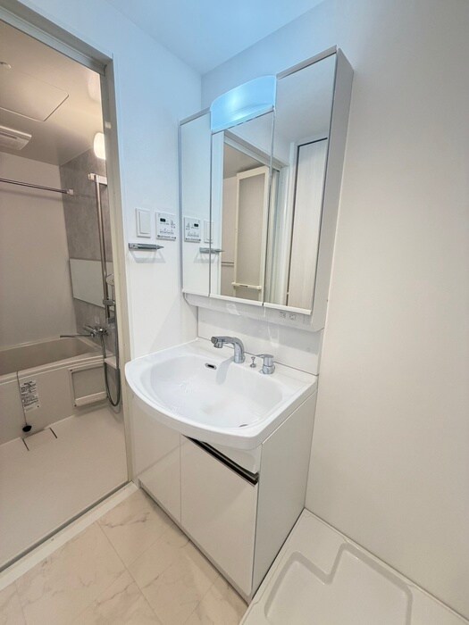 物件内観写真10　(洗面)