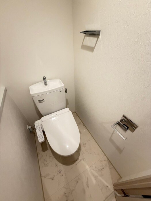 物件内観写真11　(トイレ)