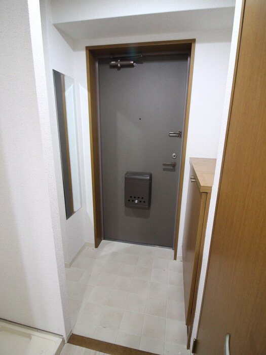 物件内観写真7　(玄関)