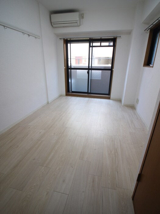 物件内観写真13　(居室)