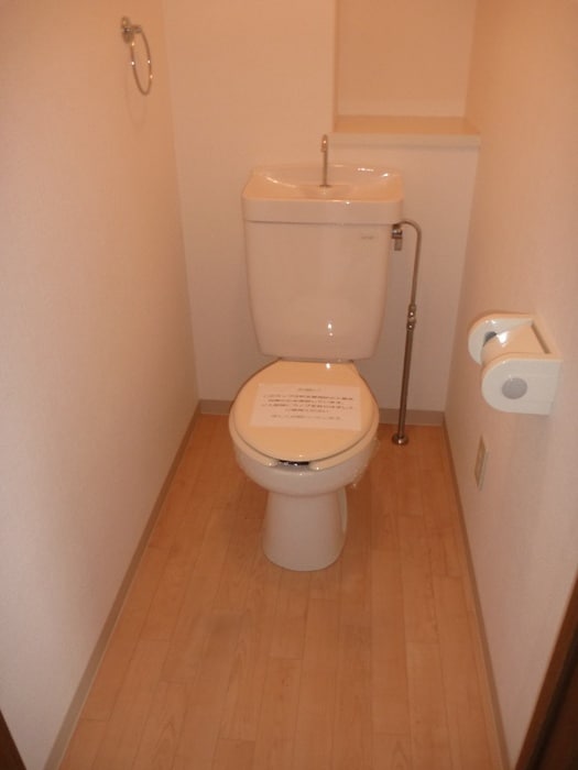 物件内観写真14　(トイレ)