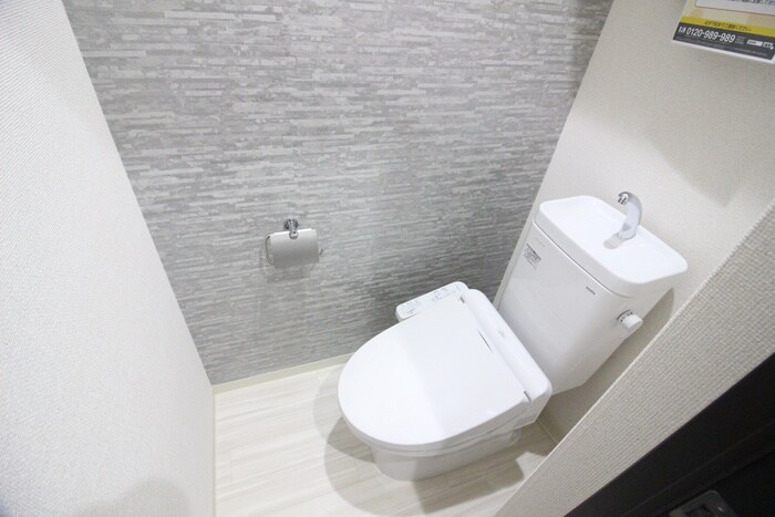 物件内観写真8　(トイレ)