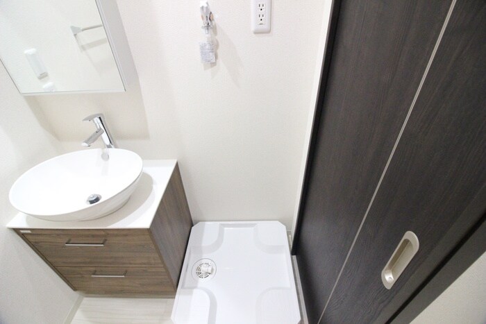 物件内観写真10　(洗濯機置場)