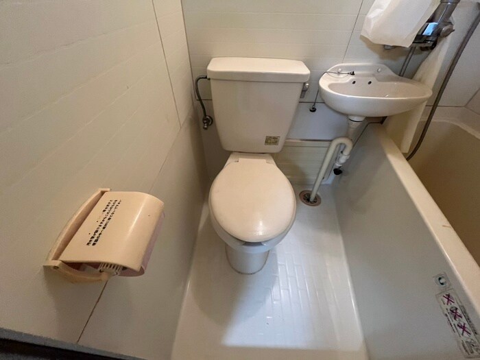 物件内観写真10　(トイレ)