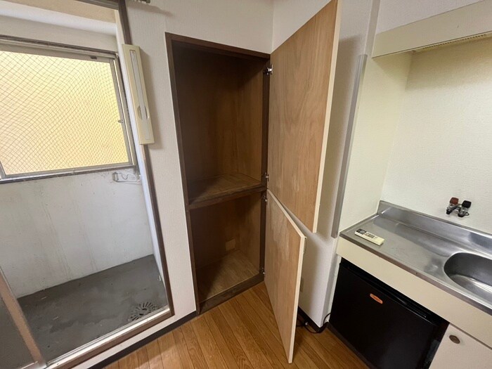 物件内観写真16　(収納)