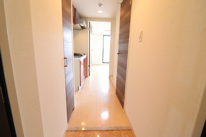 物件内観写真18　(玄関)