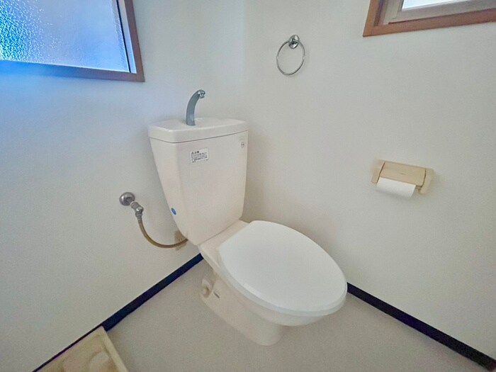 物件内観写真14　(トイレ)