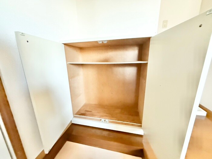 物件内観写真18　(靴箱)