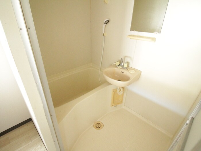 物件内観写真12　(バス／シャワールーム等)